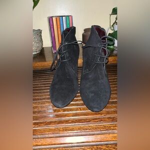 BCBGeneration Black Lace Up Boots leather 12M